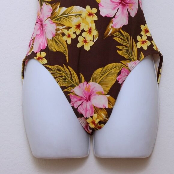 Caribbean Sand One Piece Floral Halter Swimsuit - Picture 4 of 6